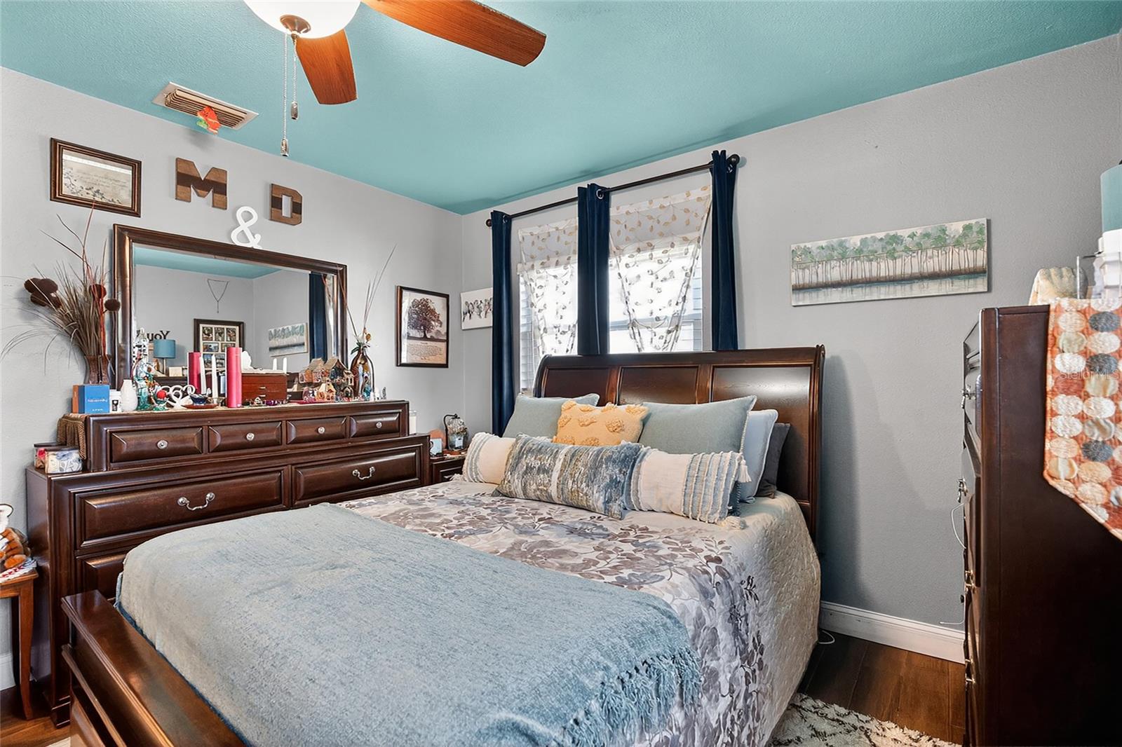Image 20 of 30 For 6206 Hale Avenue