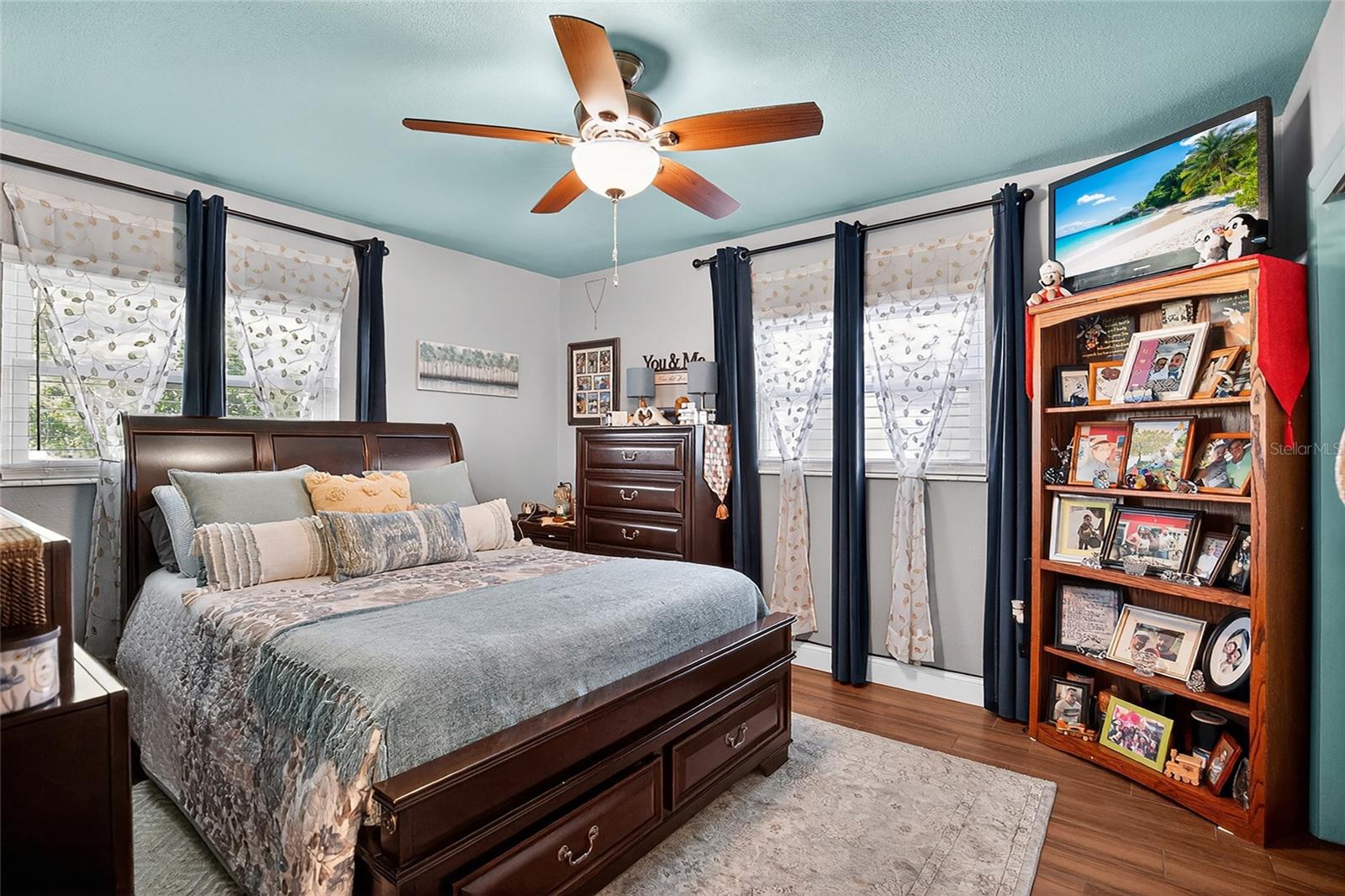 Image 21 of 30 For 6206 Hale Avenue