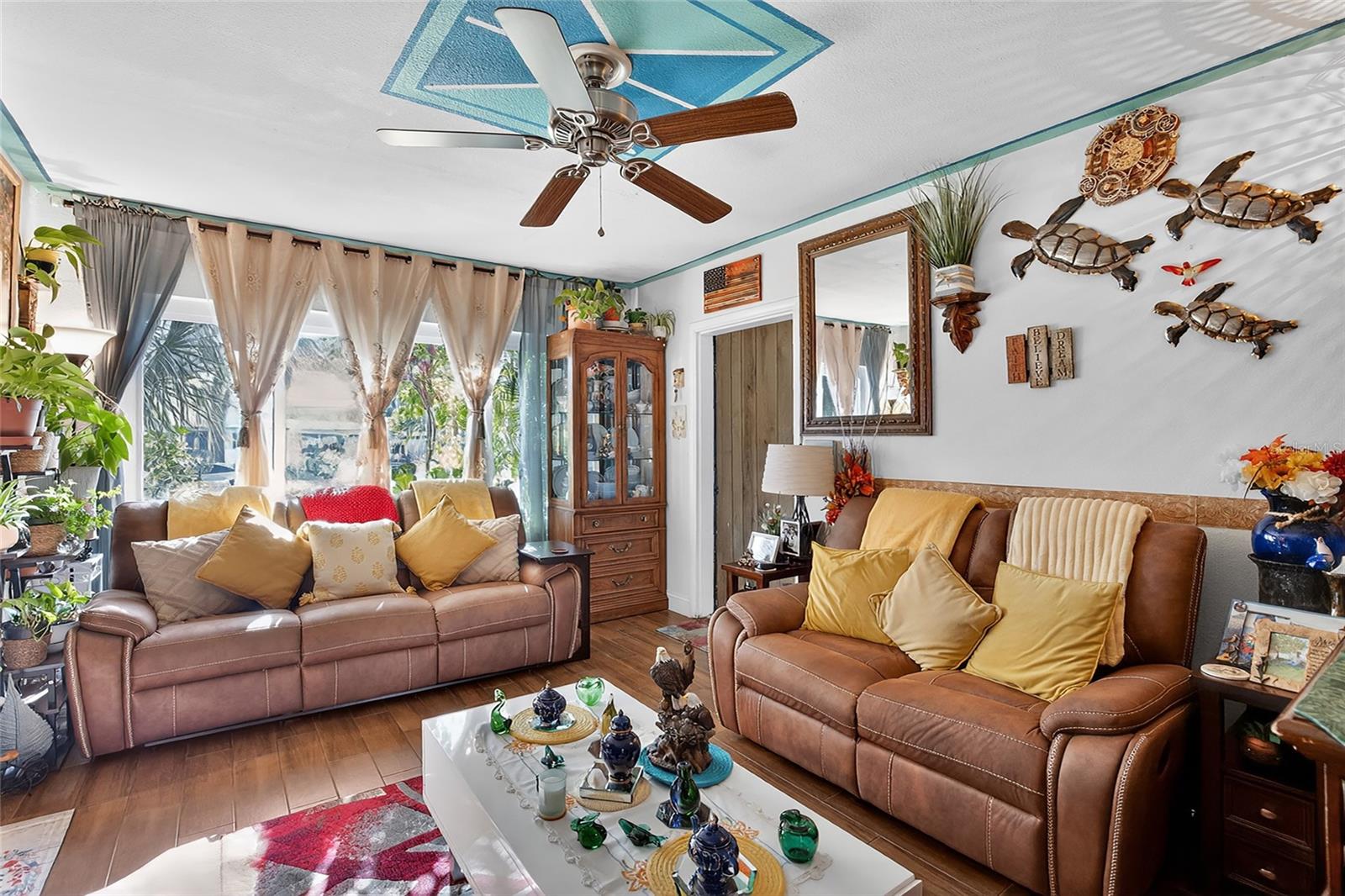 Image 6 of 30 For 6206 Hale Avenue