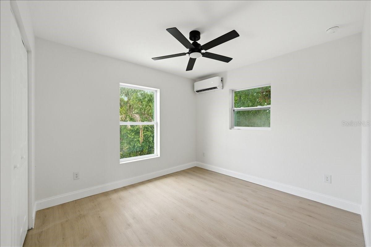 Image 39 of 97 For 4651 22nd Avenue N