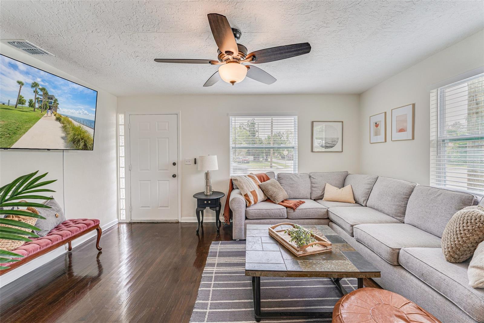 Image 5 of 97 For 4651 22nd Avenue N