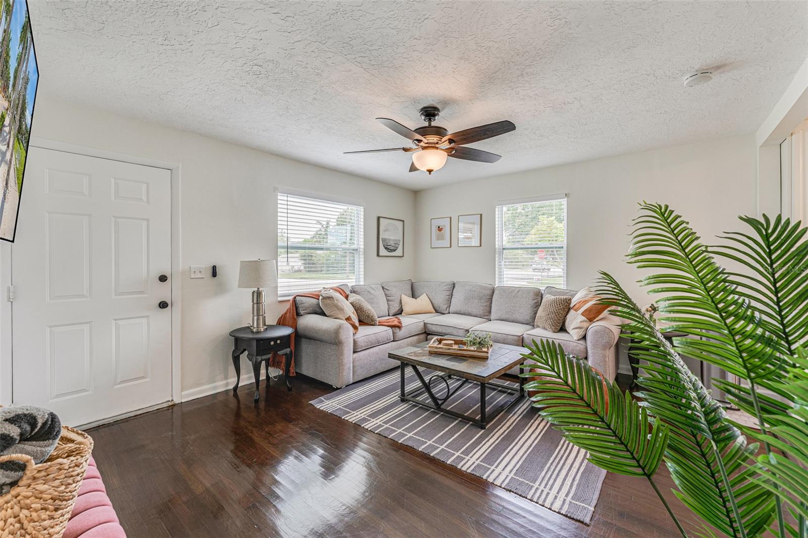 Image 7 of 97 For 4651 22nd Avenue N