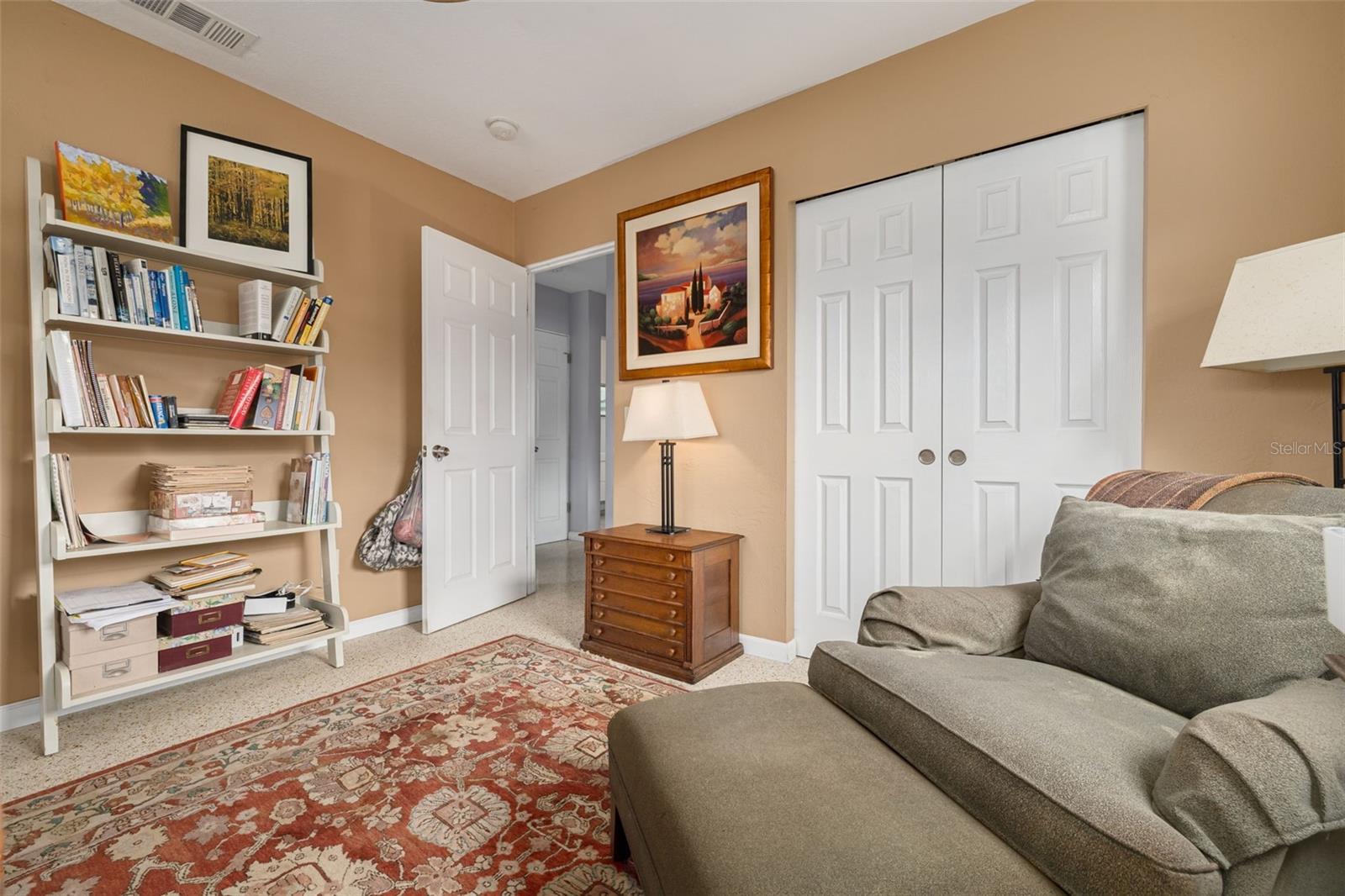 Image 10 of 28 For 1099 52nd Street S