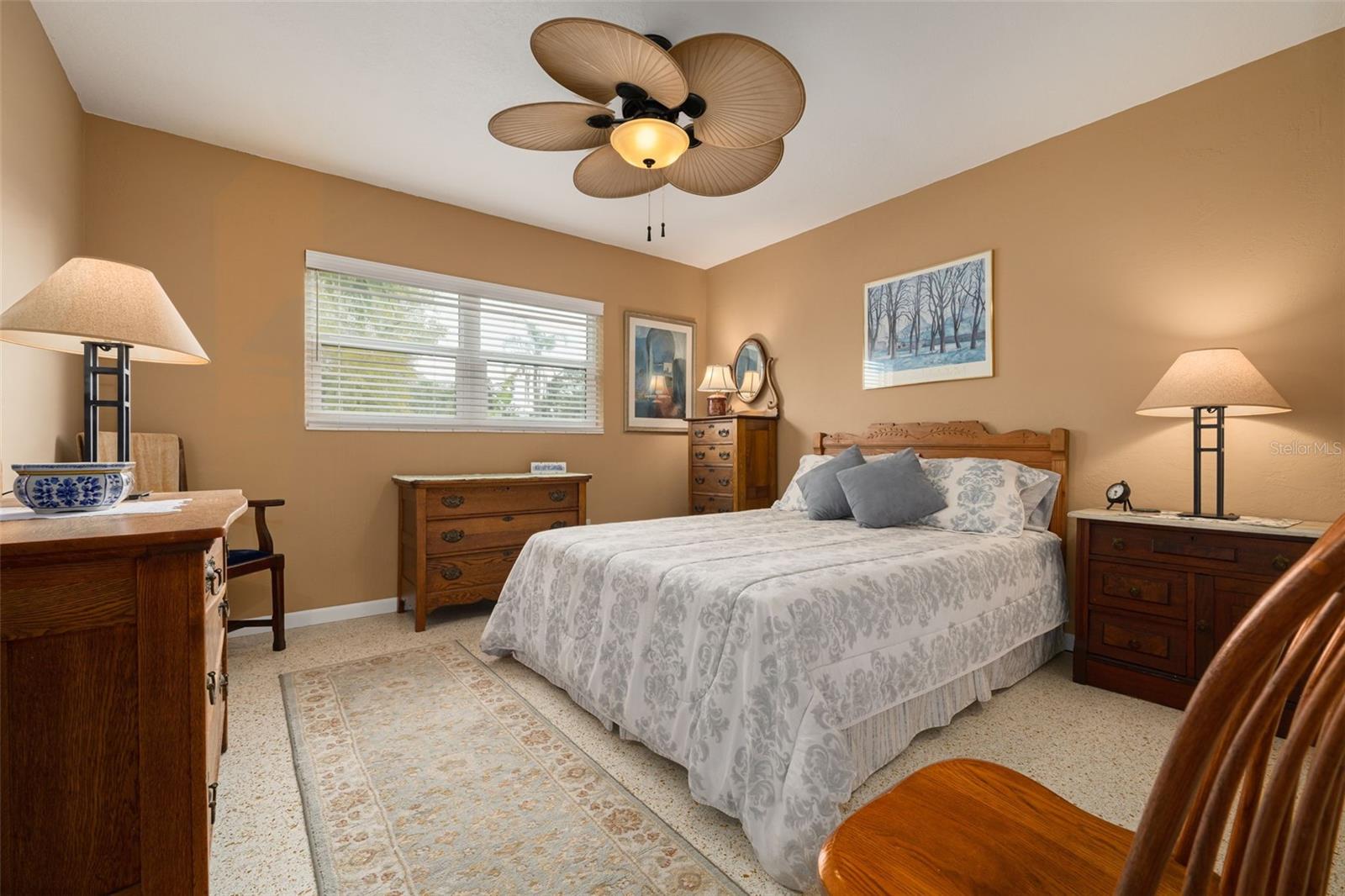 Image 16 of 28 For 1099 52nd Street S