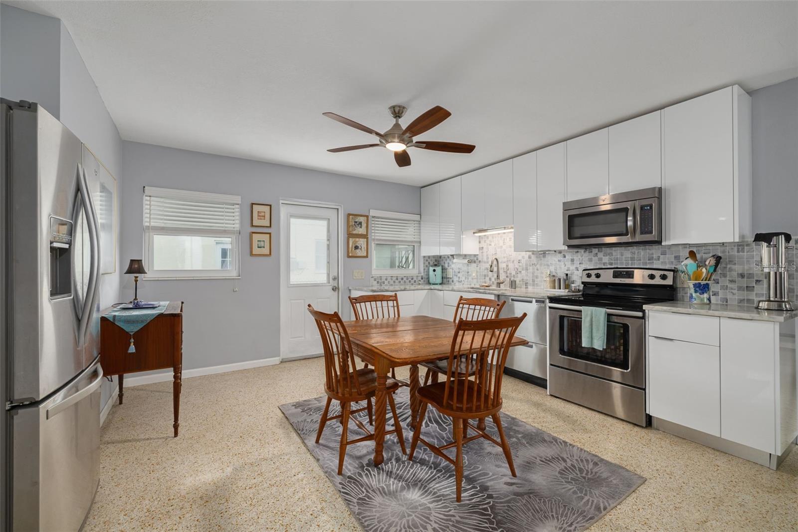 Image 6 of 28 For 1099 52nd Street S