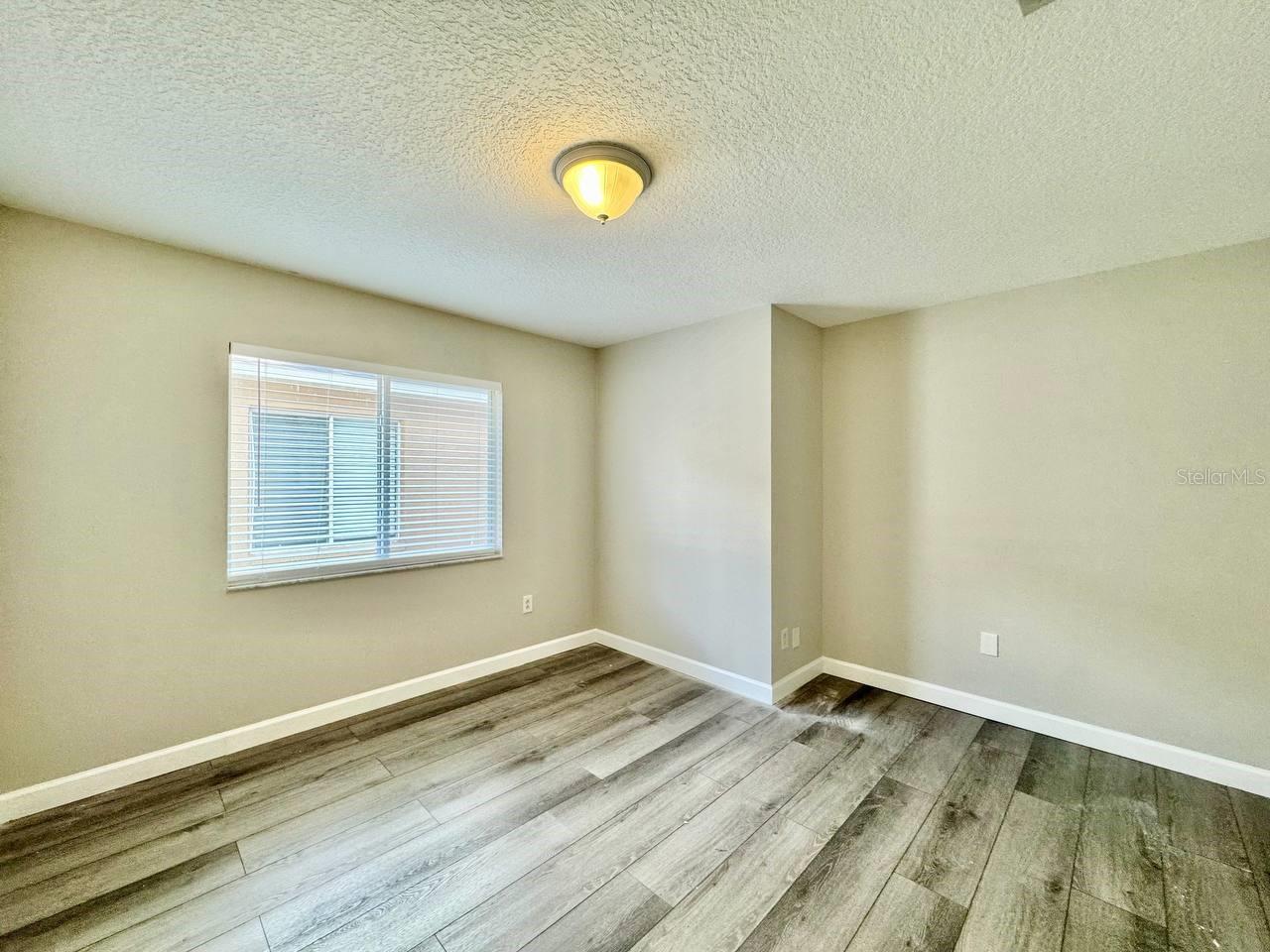 Image 34 of 43 For 18112 Canal Pointe Street