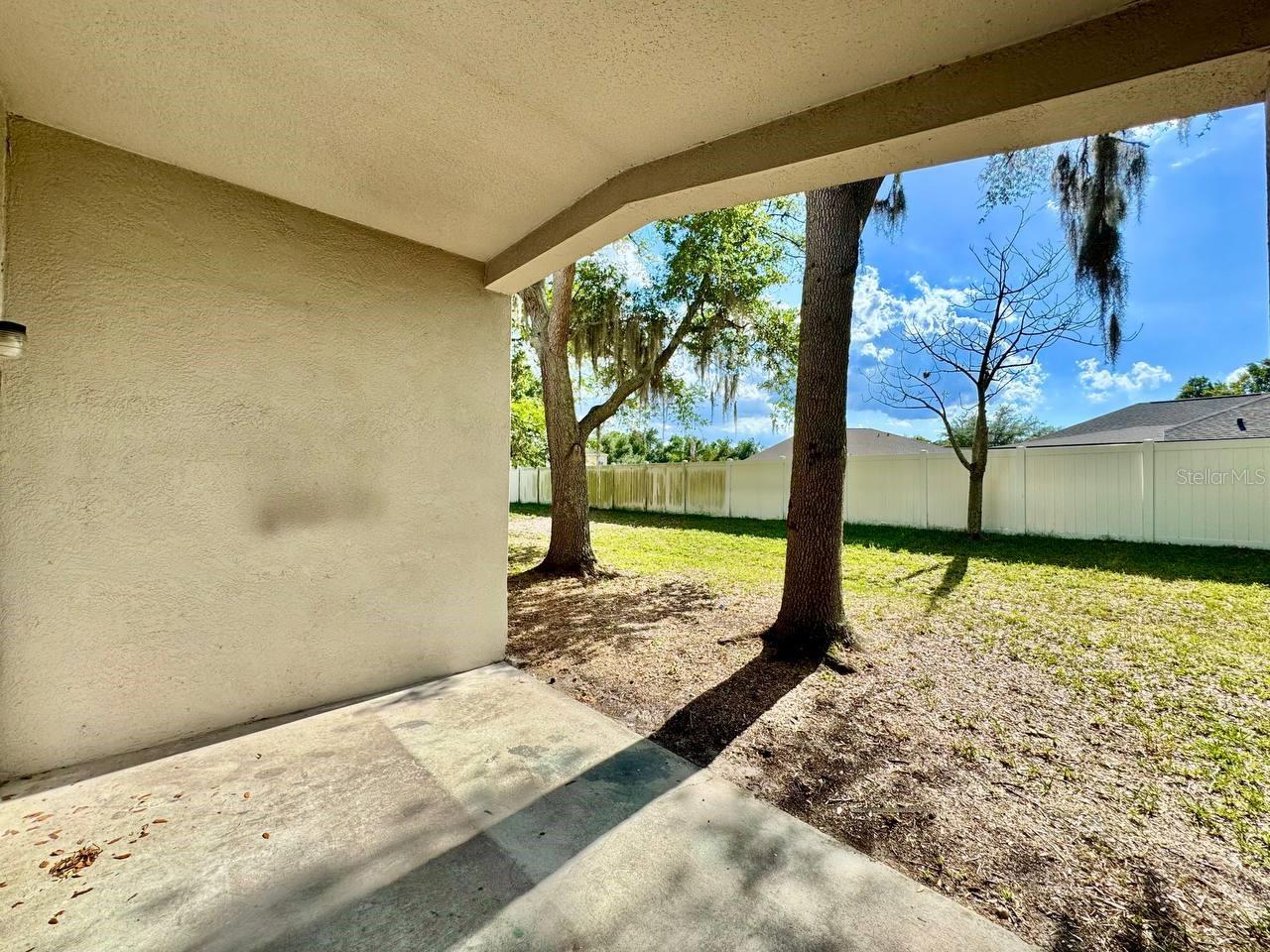 Image 36 of 43 For 18112 Canal Pointe Street