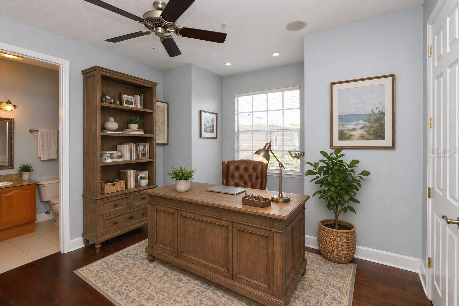 Image 15 of 22 For 2611 Espana Court