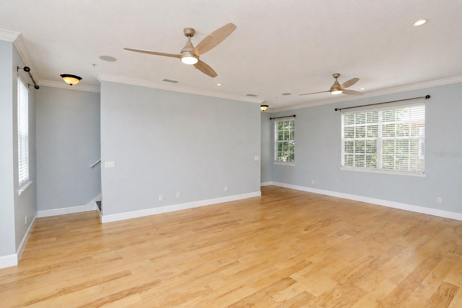 Image 3 of 22 For 2611 Espana Court