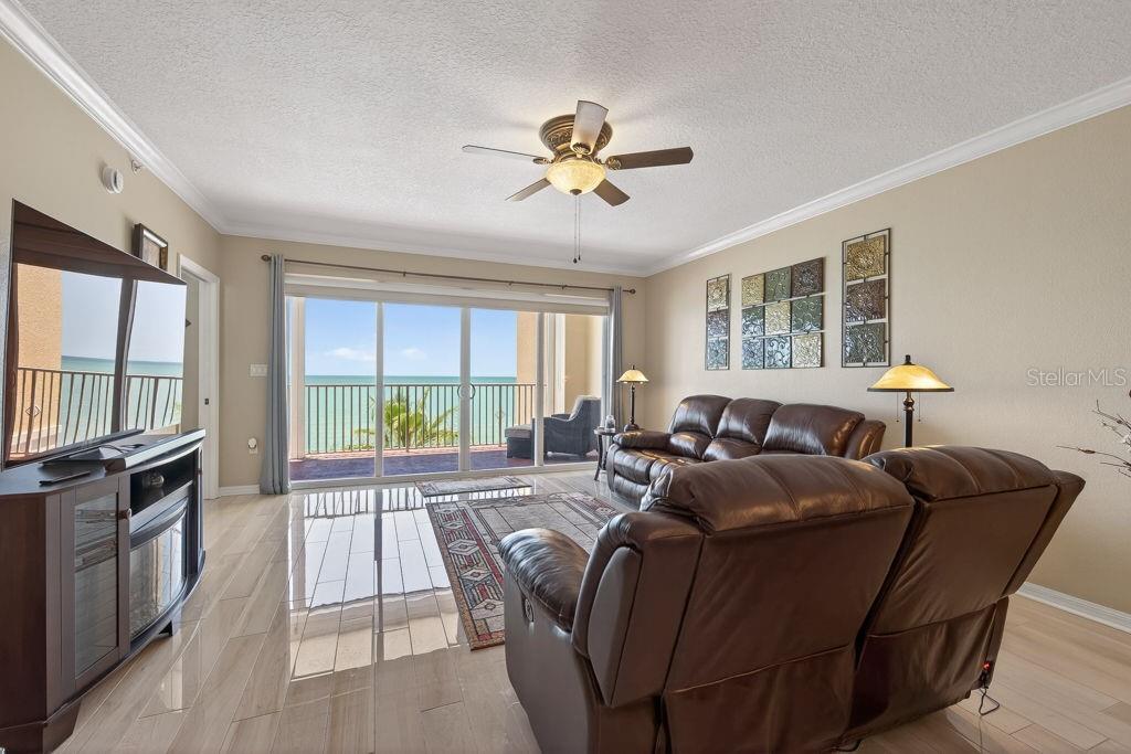 Image 10 of 75 For 16500 Gulf Boulevard 654
