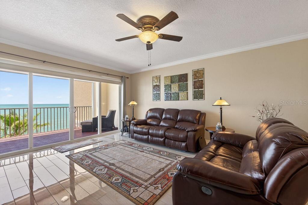 Image 11 of 75 For 16500 Gulf Boulevard 654