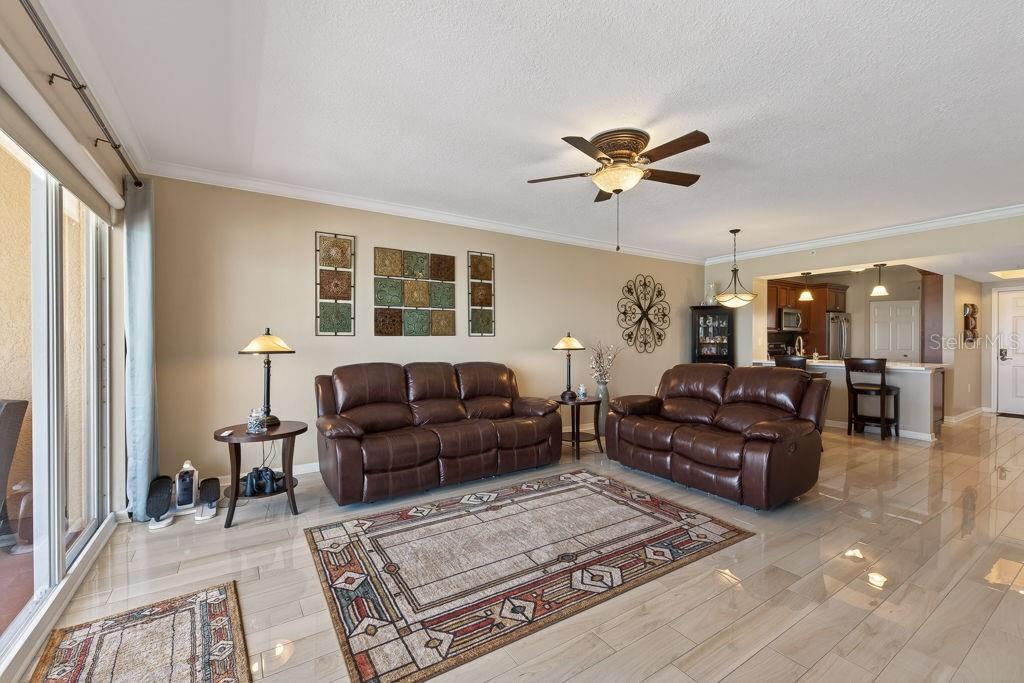 Image 12 of 75 For 16500 Gulf Boulevard 654