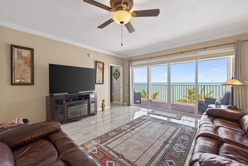 Image 14 of 75 For 16500 Gulf Boulevard 654