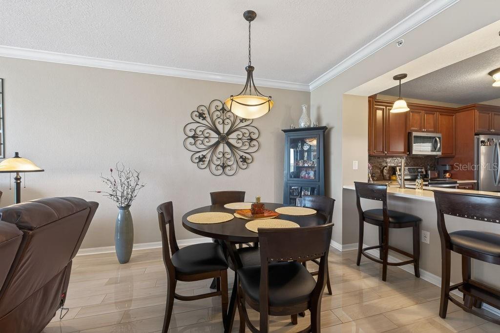 Image 24 of 75 For 16500 Gulf Boulevard 654