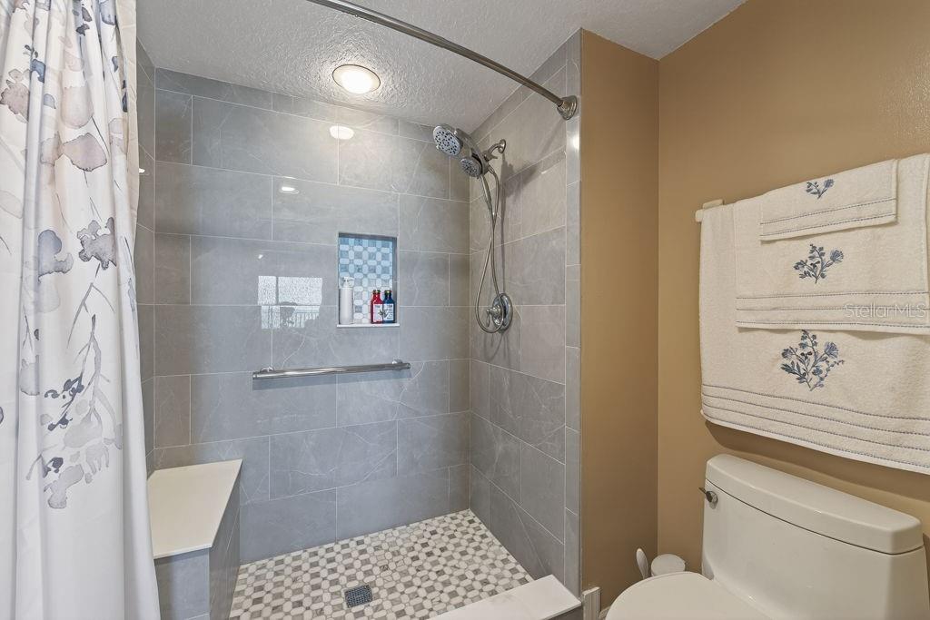 Image 30 of 75 For 16500 Gulf Boulevard 654