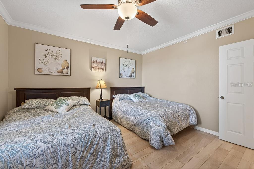 Image 33 of 75 For 16500 Gulf Boulevard 654