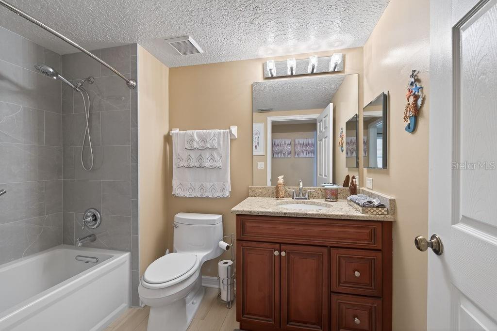 Image 35 of 75 For 16500 Gulf Boulevard 654