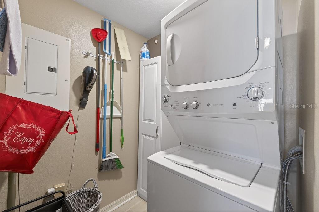 Image 36 of 75 For 16500 Gulf Boulevard 654