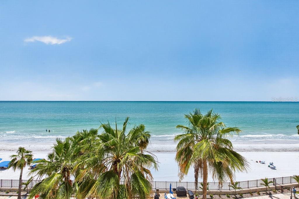Image 42 of 75 For 16500 Gulf Boulevard 654