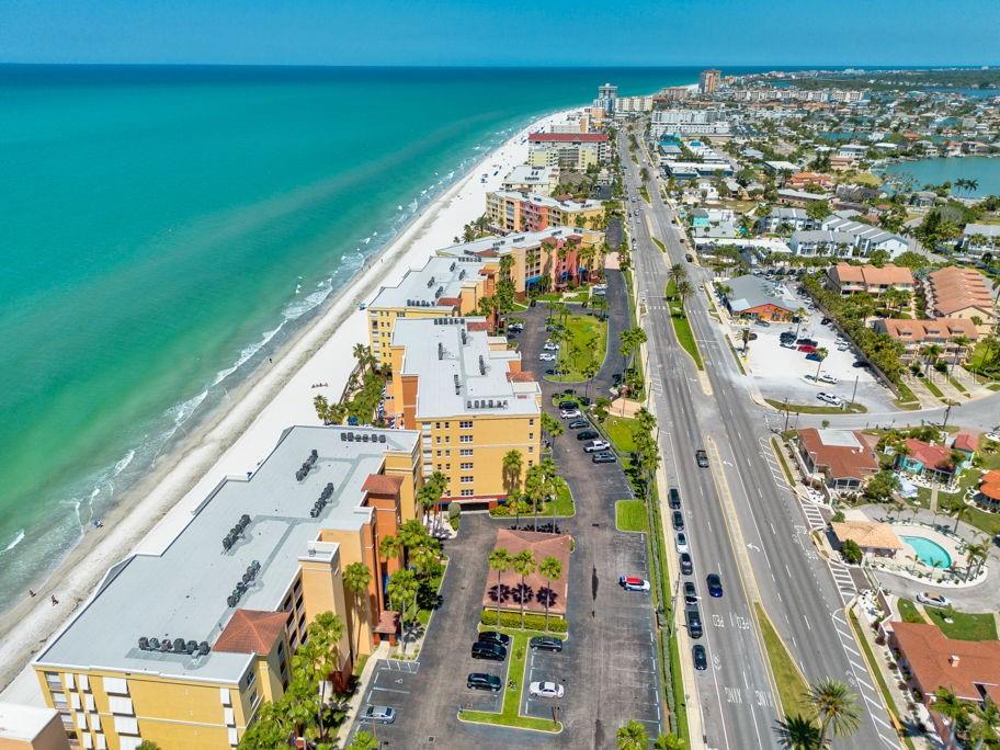 Image 61 of 75 For 16500 Gulf Boulevard 654