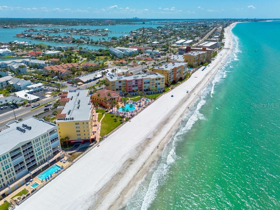 Image 66 of 75 For 16500 Gulf Boulevard 654
