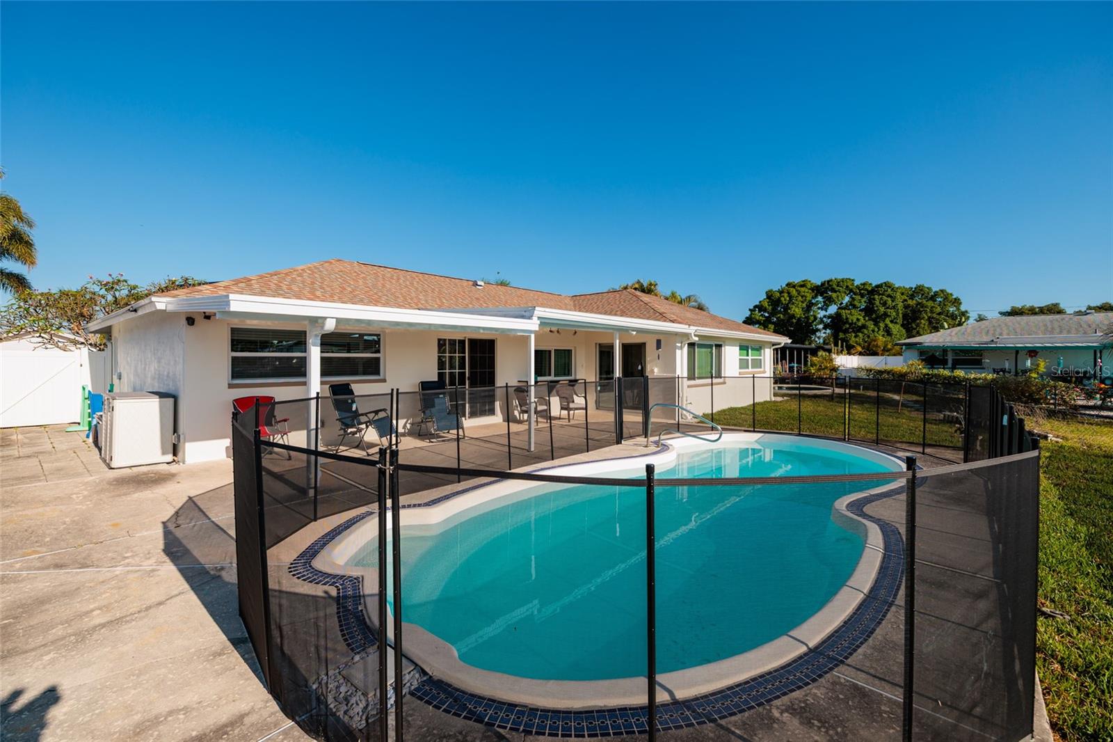 Image 14 of 35 For 9773 1st Street Ne