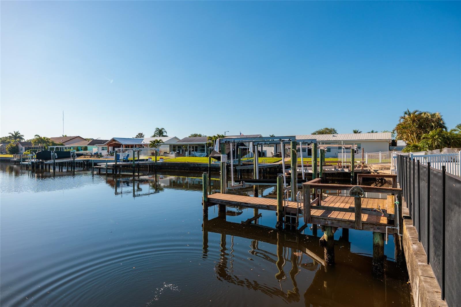 Image 3 of 35 For 9773 1st Street Ne