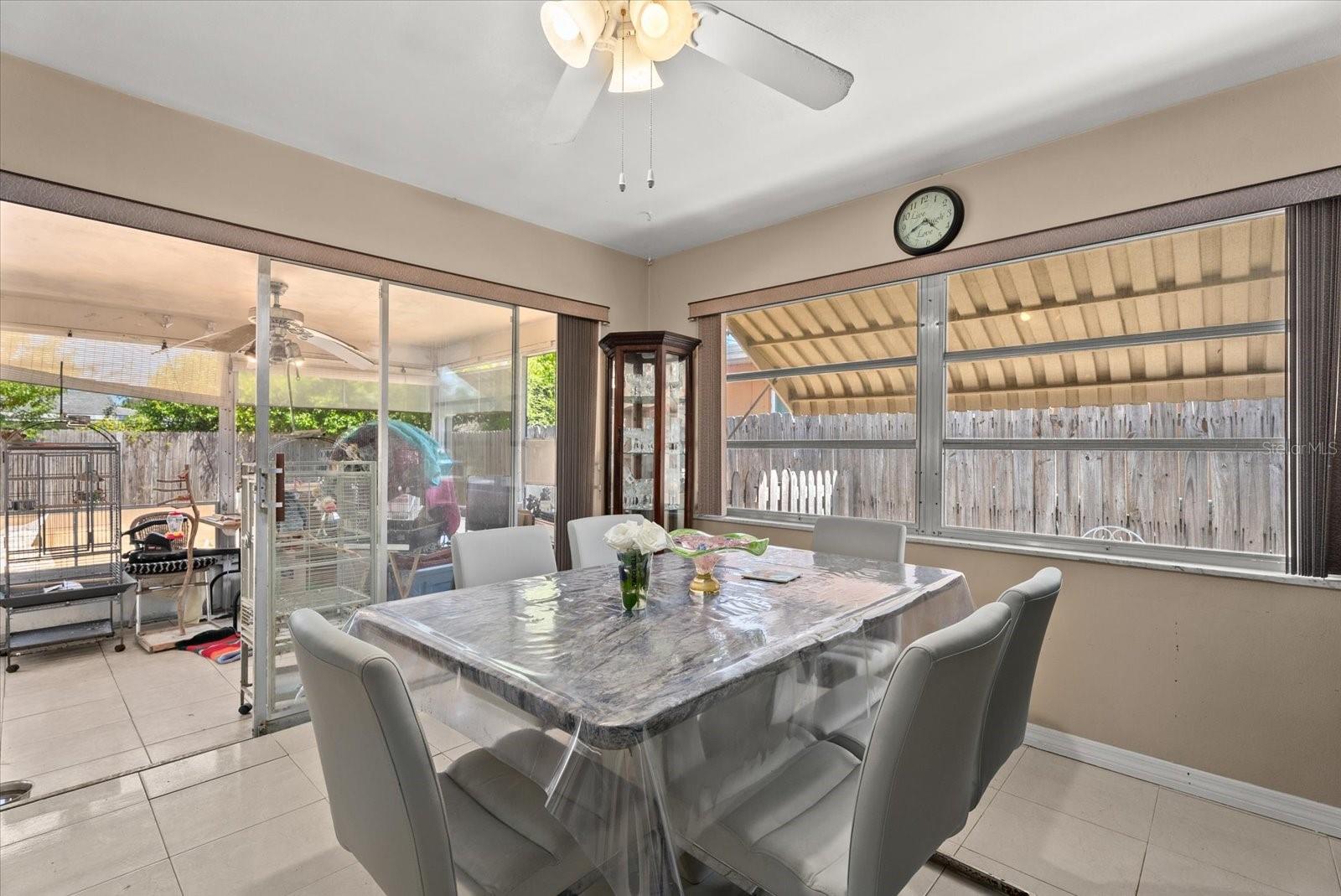 Image 11 of 28 For 2124 Greenbriar Boulevard