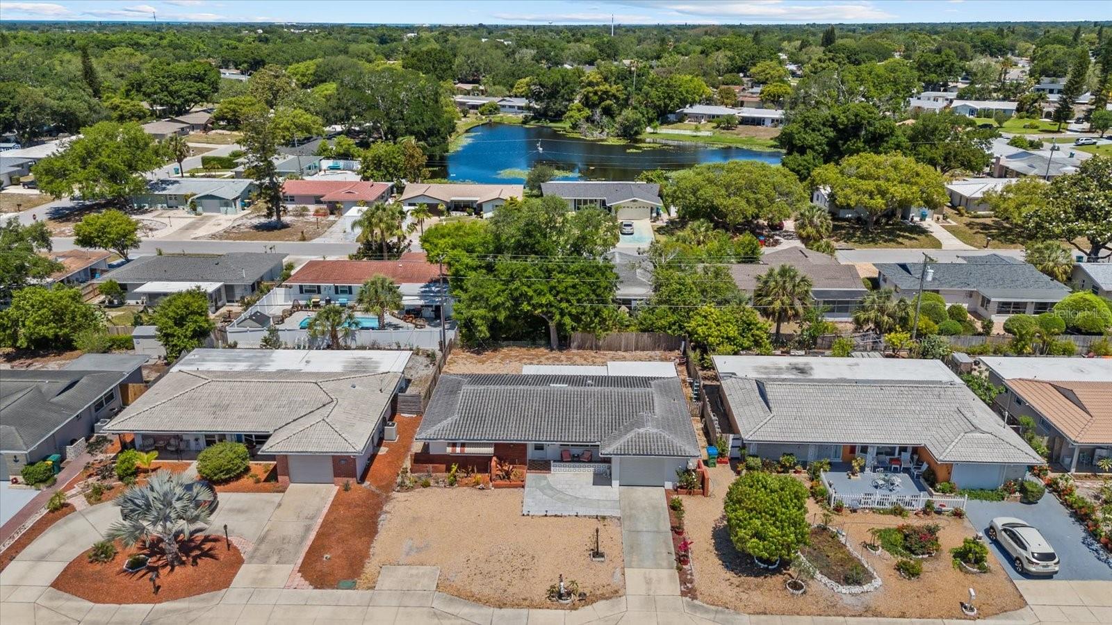 Image 21 of 28 For 2124 Greenbriar Boulevard