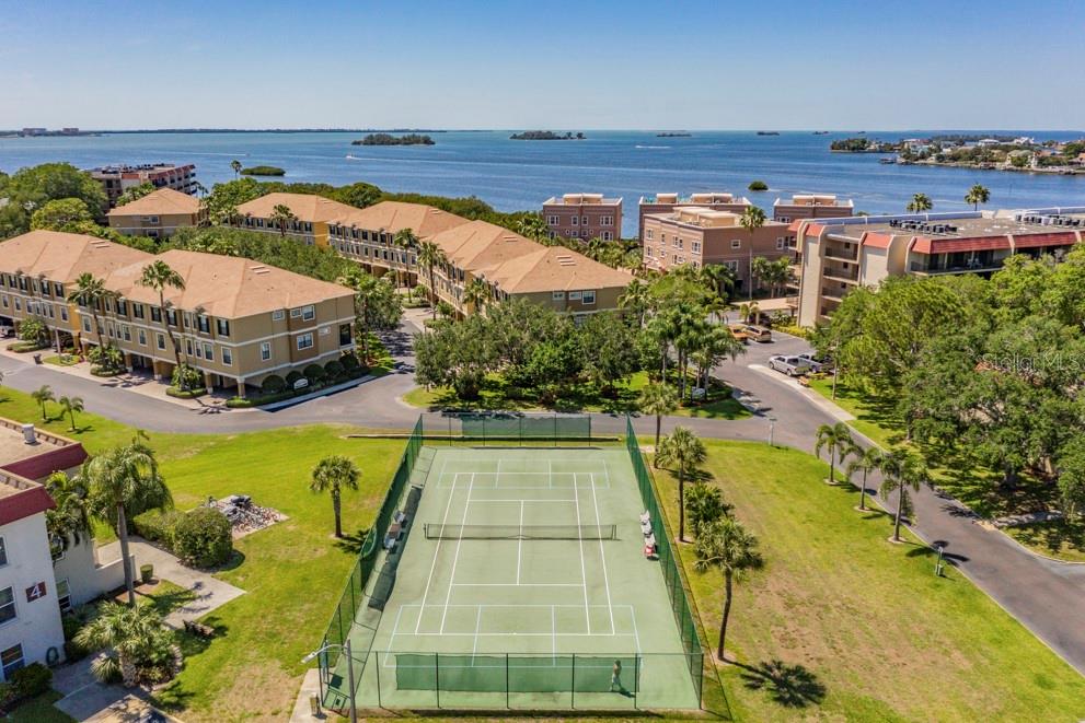 Image 18 of 30 For 2700 Bayshore Boulevard 3205
