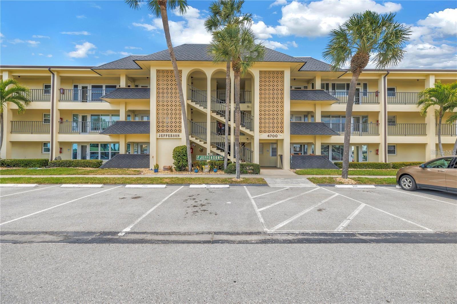 Details for 4700 Cove Circle 107, ST PETERSBURG, FL 33708
