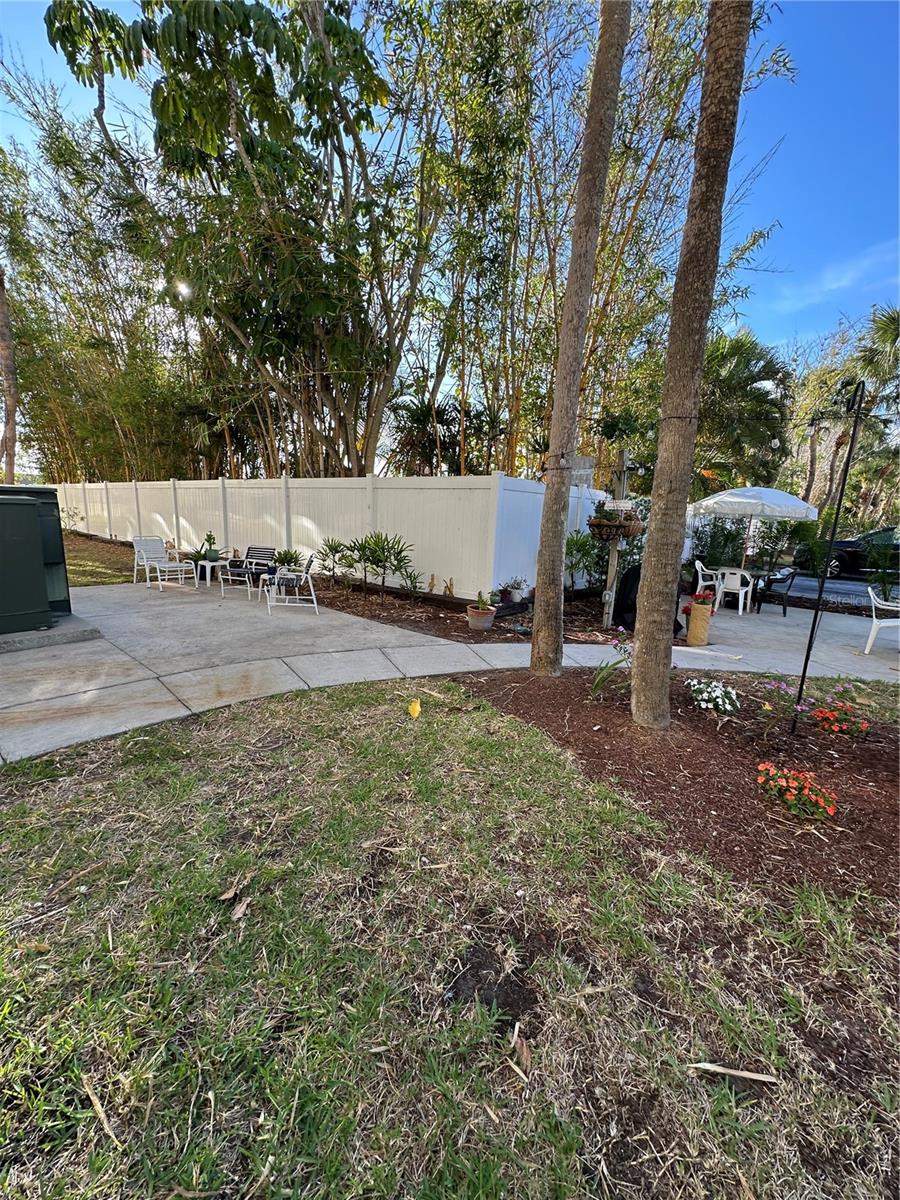 Image 24 of 32 For 4700 Cove Circle 107