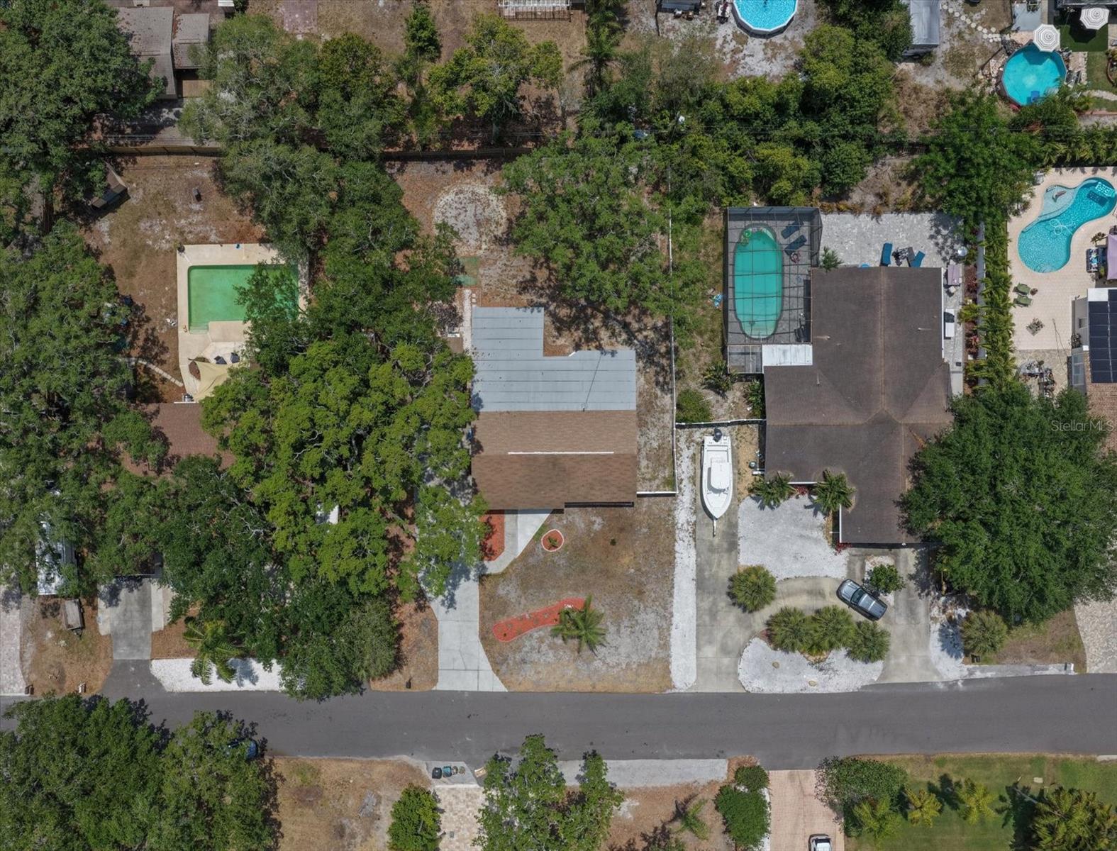 Image 6 of 40 For 11012 52nd Avenue N