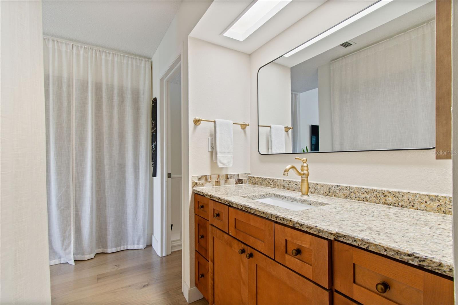 Image 20 of 36 For 2599 Dolly Bay Drive 302