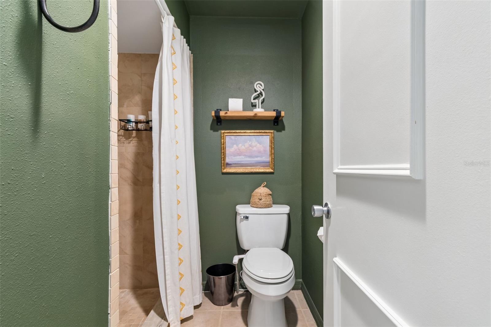 Image 21 of 36 For 2599 Dolly Bay Drive 302