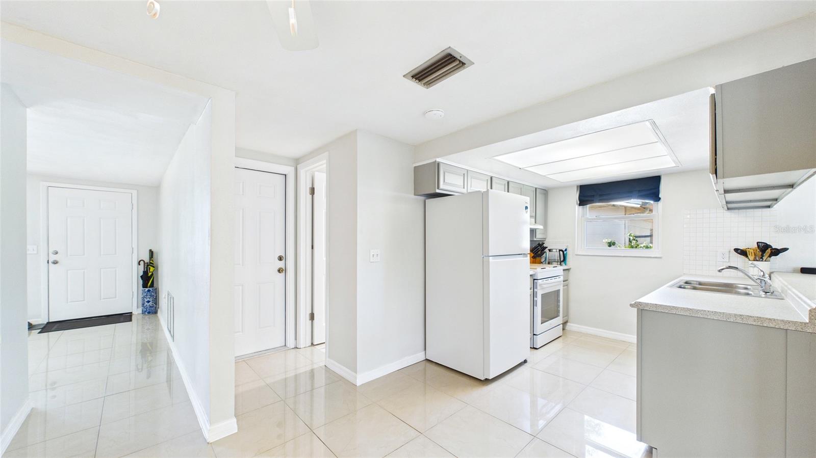Image 11 of 50 For 5325 Devries Drive