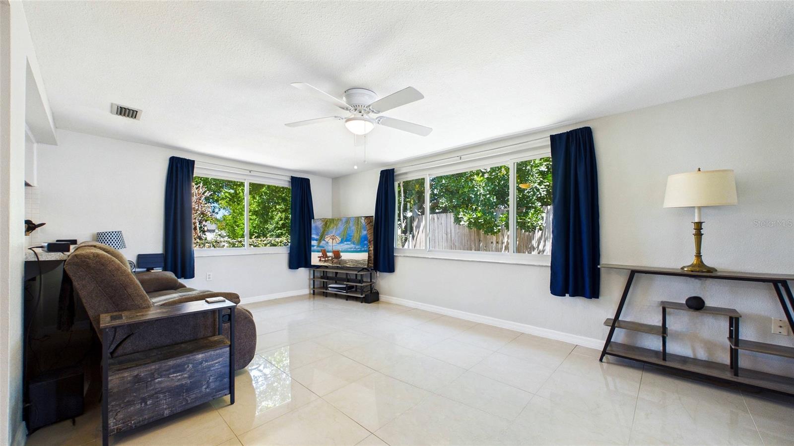 Image 2 of 50 For 5325 Devries Drive