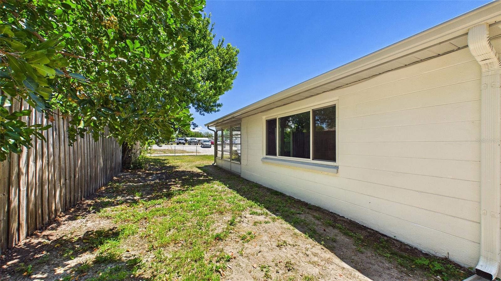 Image 37 of 50 For 5325 Devries Drive