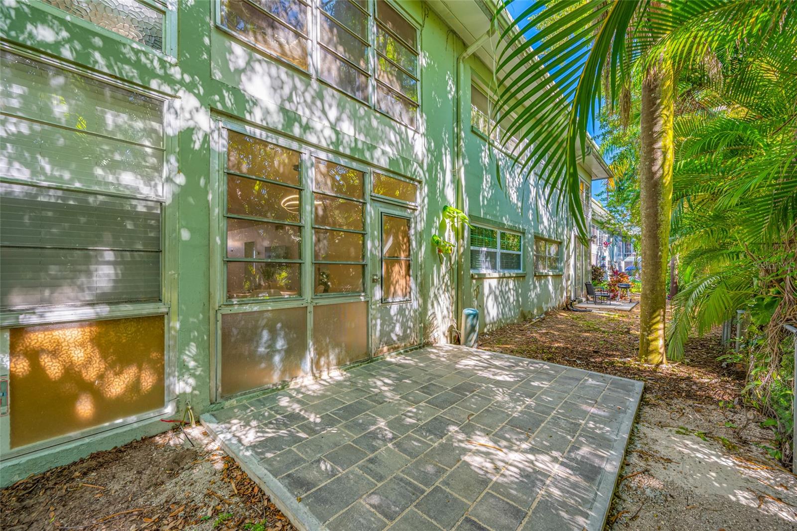 Image 36 of 38 For 1433 Belcher Road F9