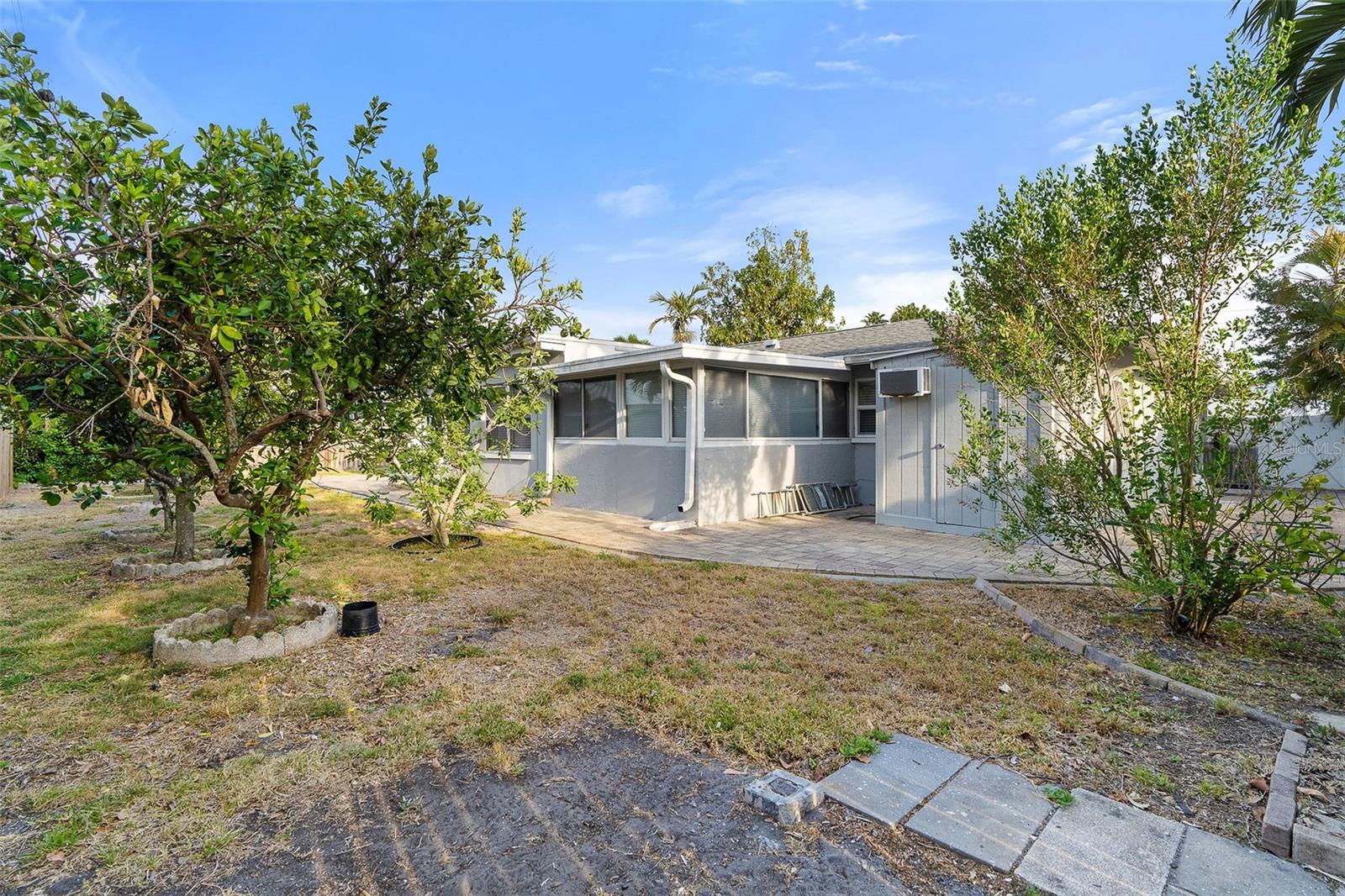 Image 31 of 38 For 14233 102nd Avenue