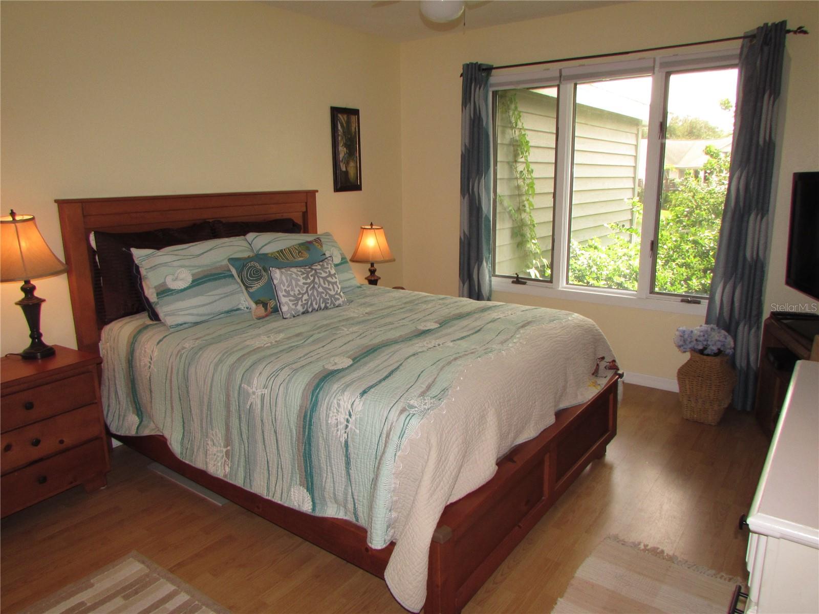 Image 18 of 29 For 1013 Lake Avoca Court