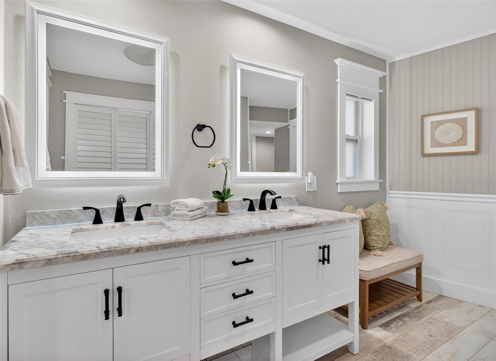 Listing photo id 26 for 2973 Somersworth Drive