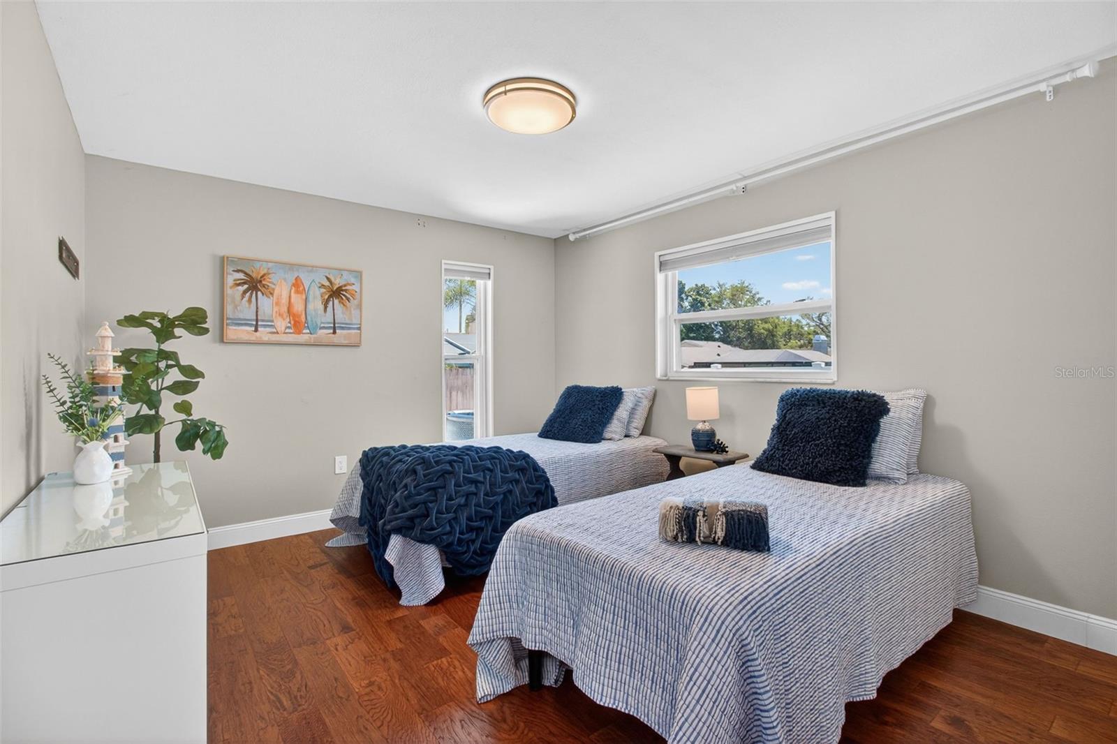 Listing photo id 37 for 2973 Somersworth Drive