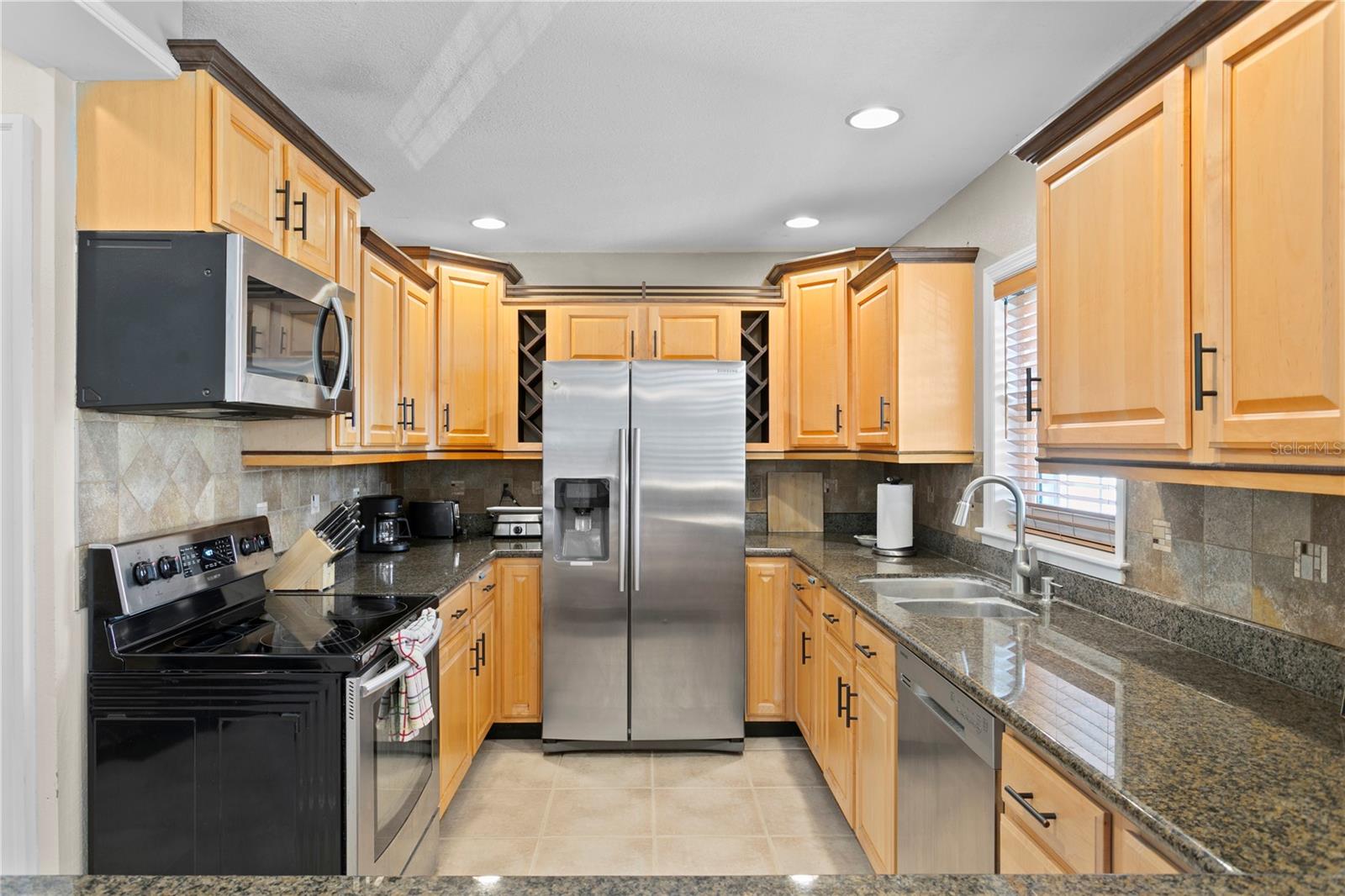 Image 19 of 33 For 2453 Kingfisher Lane G202