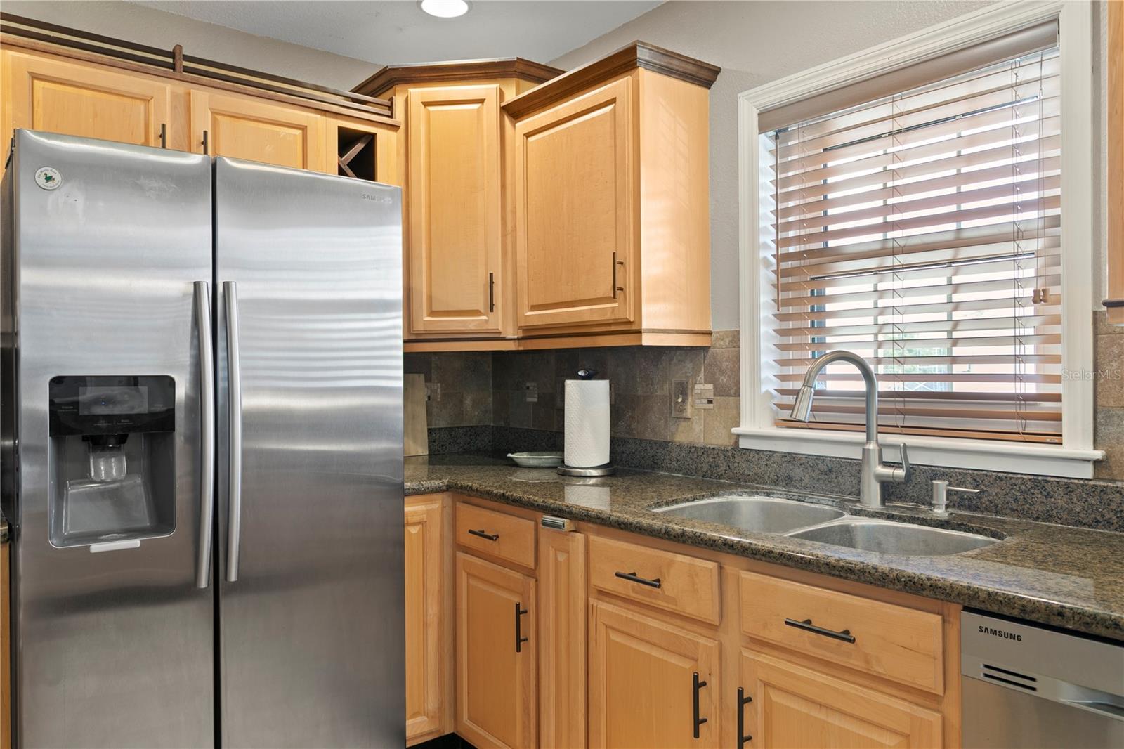 Image 20 of 33 For 2453 Kingfisher Lane G202