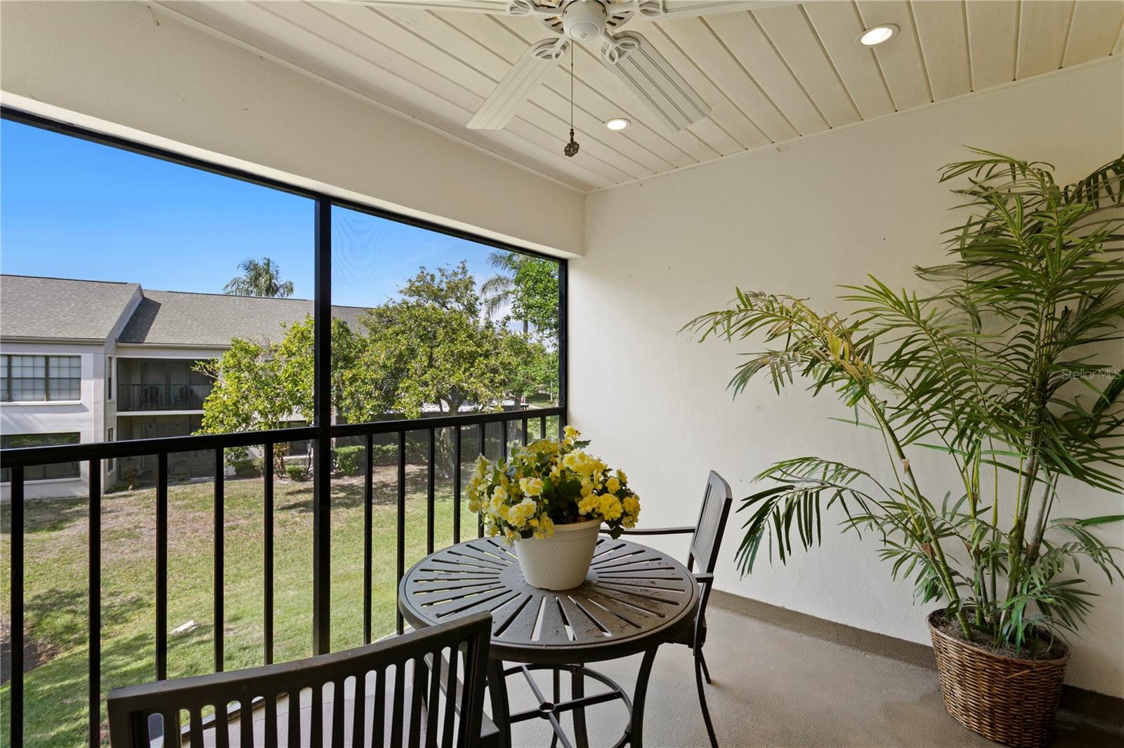 Image 31 of 33 For 2453 Kingfisher Lane G202