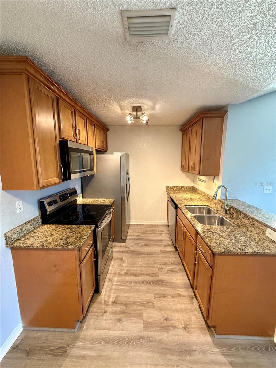Image 5 of 16 For 10265 Gandy Boulevard N 2114