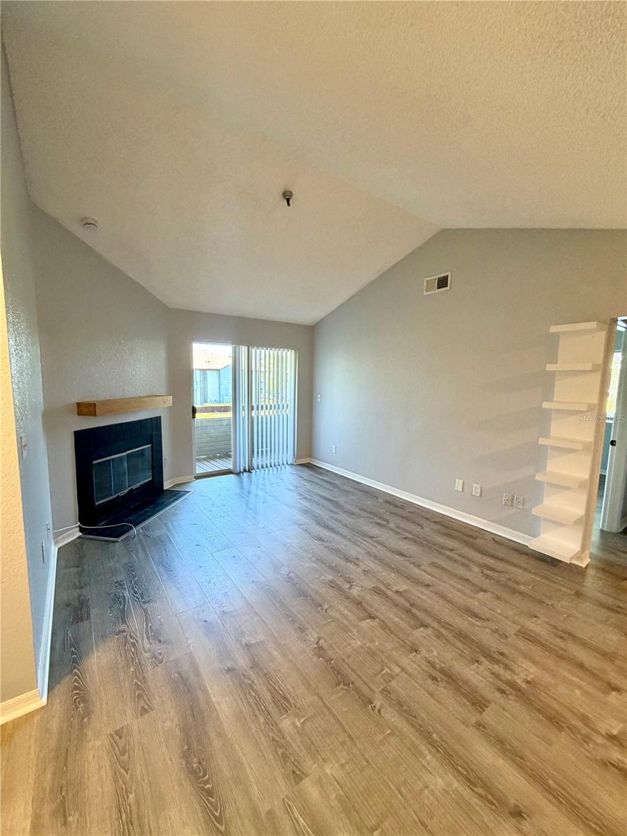 Image 7 of 16 For 10265 Gandy Boulevard N 2114