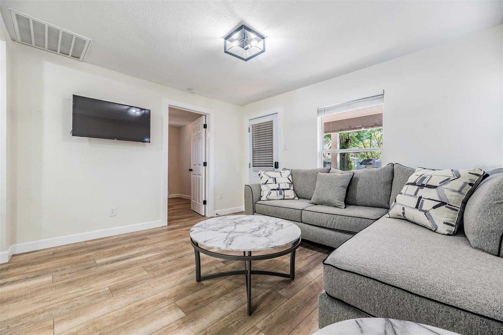 Image 9 of 26 For 4206 13th Street