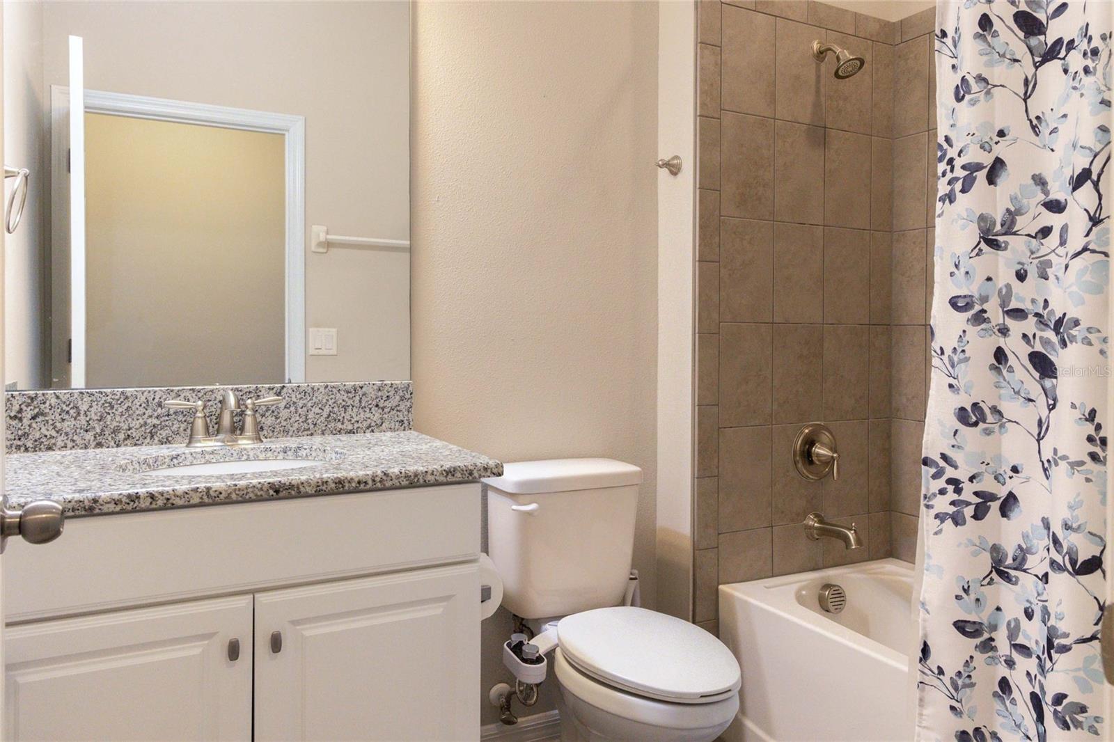 Image 10 of 41 For 11422 Leland Groves Drive